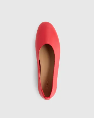 Quince Quince | Women's Italian Leather Glove Ballet Flat in Cherry — Women Spring red Accessories