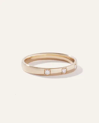 Quince Quince | Women's 14K Gold Diamond 3 Stone Inlay Band Rings in Yellow Gold — Women Autumn gold Jewelry