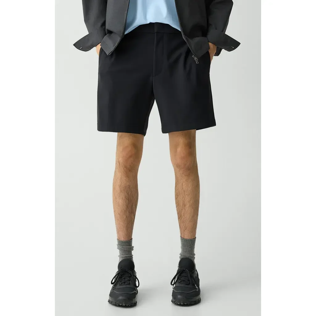 Theory Theory Curtis Slim Fit Internal Drawstring Shorts in Black — Men Winter black Shorts