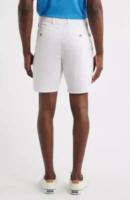johnnie-O johnnie-O Nassau Chino Shorts in White — Men Winter white Shorts
