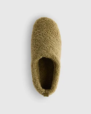 Quince Quince | Men's Genuine Shearling Lounge Slipper in Military Olive — Men Autumn green Accessories