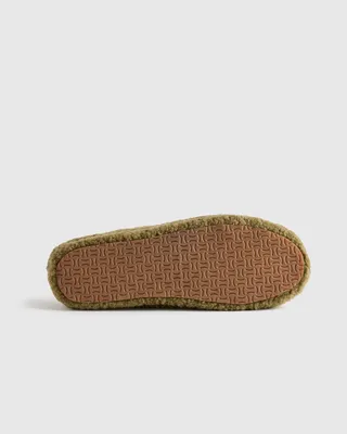 Quince Quince | Men's Genuine Shearling Lounge Slipper in Military Olive — Men Autumn green Accessories