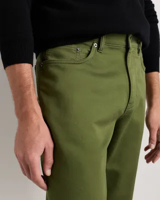 Quince Quince | Men's Comfort Stretch Traveler 5-Pocket Pants Athletic Tapered in Chive — Men Autumn green Trousers & Chinos