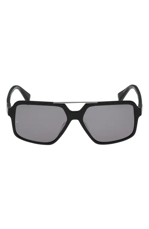 rag & bone rag & bone 56mm Navigator Sunglasses in Milky Classic Tort /Blue in Shiny Black/Smoke Lenses — Unisex Winter black Accessories