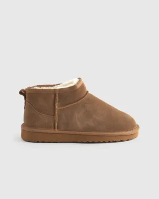 Quince Quince | Australian Shearling Mini Boot in Pecan — Unisex Autumn brown Accessories