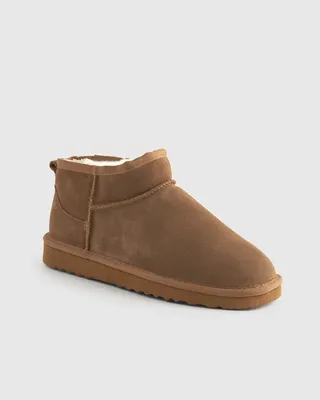 Quince Quince | Australian Shearling Mini Boot in Pecan in Pecan — Unisex Autumn Accessories