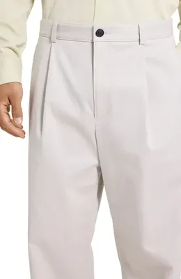 Theory Theory Relaxed Pleat in Moonsoft Cotton Blend Pants in Silver Cloud - Uqa — Men Summer white Pants