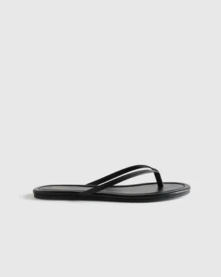 Quince Quince | Women's Italian Leather Flip Flops in Black — Women Winter black Accessories