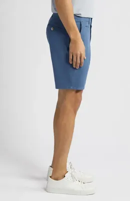 johnnie-O johnnie-O Nassau Chino Shorts in Wake — Men Summer blue Shorts