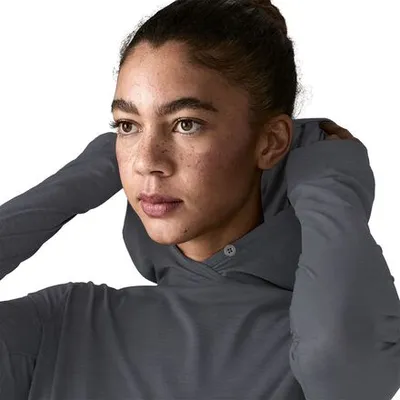 Patagonia Patagonia Capilene Cool Ultra Hoodie in Smolder Blue/Light Smolder Blue X-Dye — Unisex Winter blue Sweatshirts & Hoodies