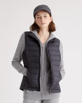 Quince Quince | Women's Lightweight Down Packable Puffer Vest in Black — Women Winter black Vests