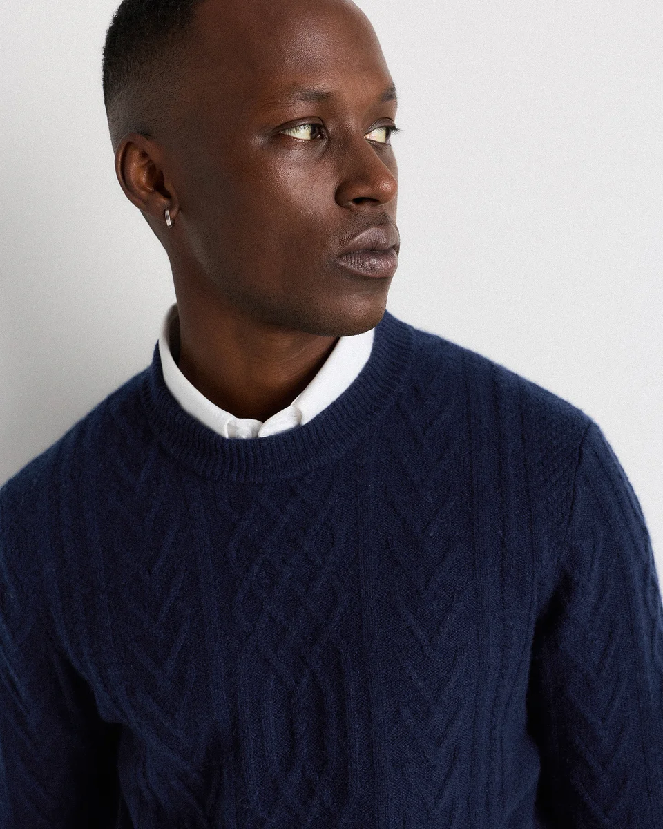 Quince Quince | Men's Mongolian Cashmere Cable Crewneck Sweater in True Navy — Men Winter navy Sweaters & Knits