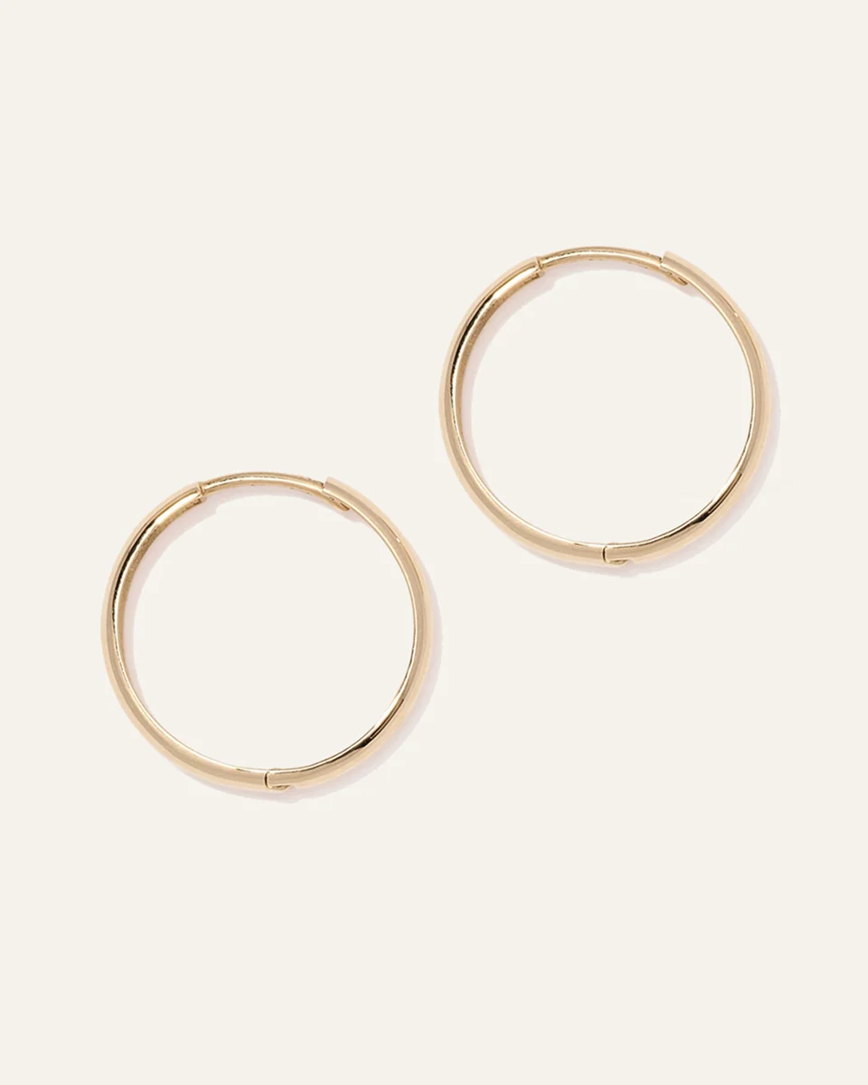 Quince Quince | Women's 14K Gold Bold Hoop Earrings in Yellow Gold — Women Autumn gold Jewelry