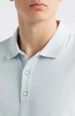rag & bone rag & bone Slim Fit Tech Piqué Polo in Arctic — Men Winter white Polos
