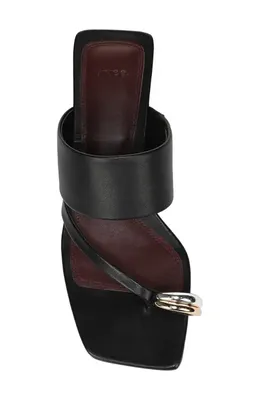 Vince Vince Stacy Toe Loop Sandal in Black — Women Winter black Shoes