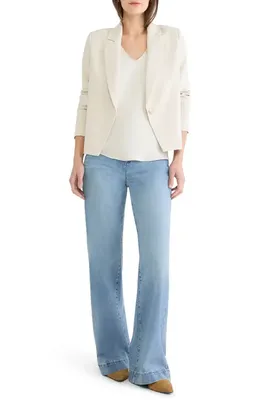 NIC+ZOE NIC+ZOE Sleek Stretch Anywhere Blazer in Coconut — Women Spring ivory Outerwear