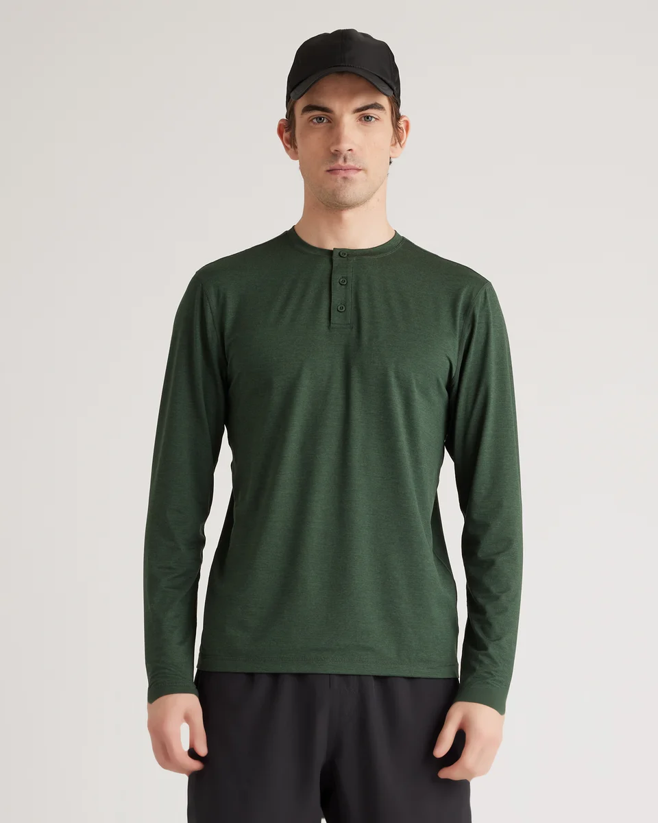 Quince Quince | Men's Flowknit Breeze Performance Long Sleeve Henley T-Shirt in Olive — Men Autumn green Athletic Tops