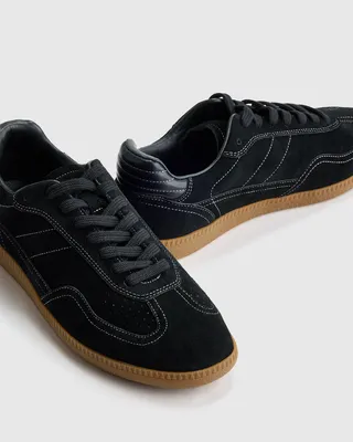 Quince Quince | Women's Italian Suede Gum Sole Sneaker in Black — Women Winter black Accessories