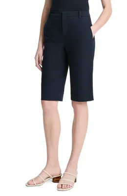Vince Vince Avery Mid Rise Chino Shorts in Coastal — Women Winter black Shorts