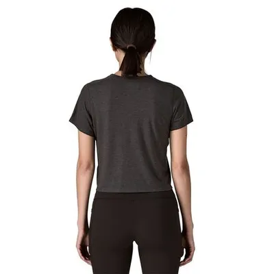 Patagonia Patagonia Short-Sleeve Capilene Cool Trail Cropped Shirt in Ink Black — Unisex Winter navy Tops