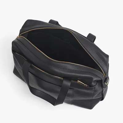 Cuyana Overnight Bag in black — Winter black Hand Bags