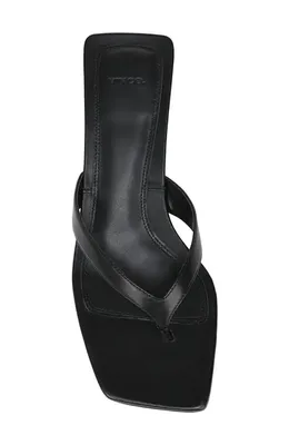 Vince Vince Sanjuan Flip Flop in Black — Women Winter black Shoes
