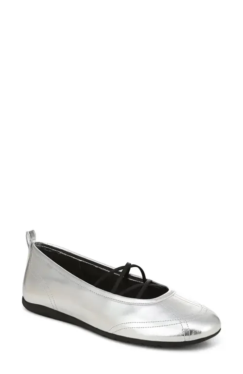 Vince Vince Coralie Ballet Sneaker in Silver Leather — Women Winter white Shoes