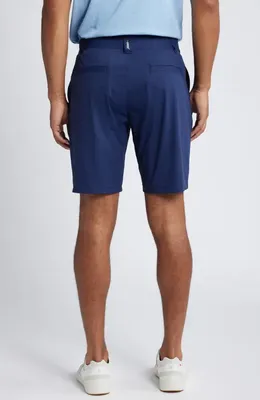 johnnie-O johnnie-O Fusionn Stretch Nylon Chino Shorts in Navy — Men Winter navy Shorts