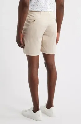 johnnie-O johnnie-O Nassau Chino Shorts in Stone — Men Spring white Shorts