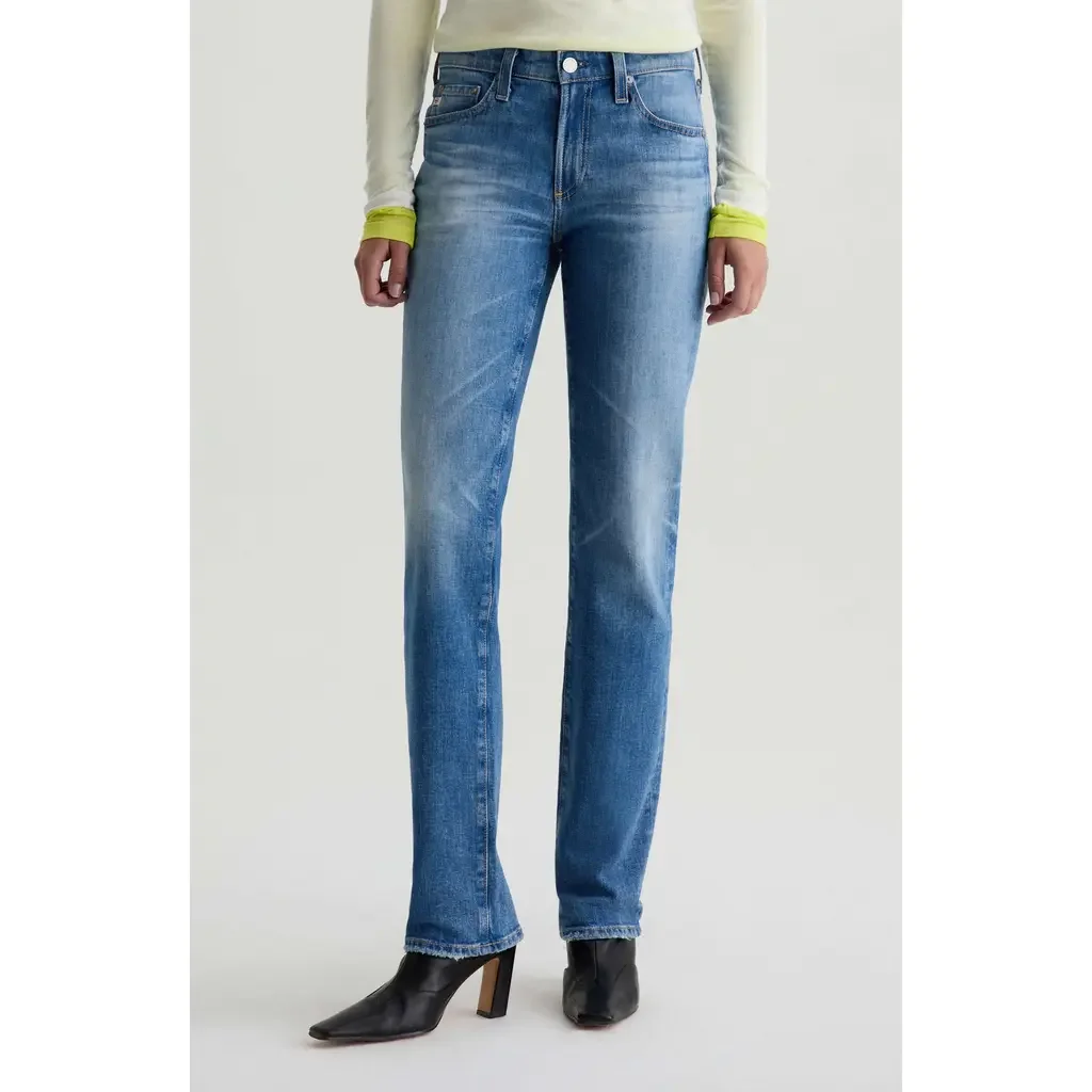 AG AG Sandra Low Rise Slim Straight Leg Jeans in 15 Years Regal — Women Winter blue Pants