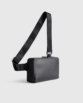 Quince Quince | Men's Excursion Italian Leather Sling in Black — Men Winter black Hand Bags