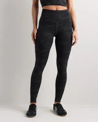 Quince Quince | Women's Ultra-Form High-Rise Pocket Legging in Black Camo — Women Winter black Athletic Pants