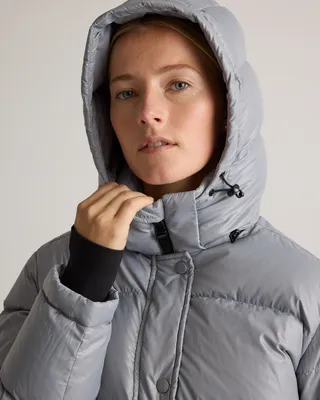 Quince Quince | Women's Responsible Down Cropped Puffer Jacket in Feather Grey — Women Summer silver Down Jackets