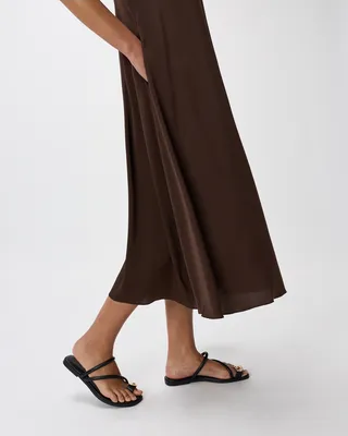 Quince Quince | Women's Washable Stretch Silk Voluminous Maxi Dress in Hot Fudge — Women Autumn chocolate Maxi Dresses