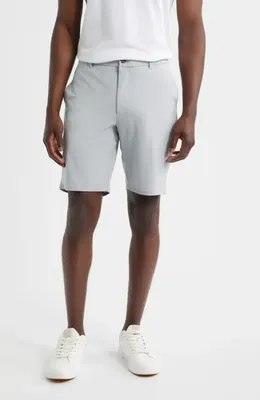 johnnie-O johnnie-O Mulligan Performance Chino Shorts in Light Gray — Men Autumn beige Shorts