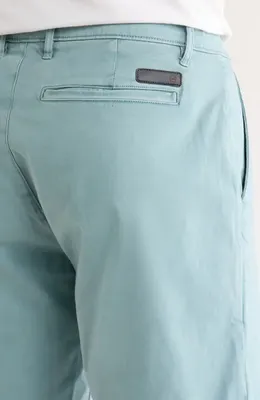 AG AG Wanderer 8.5-Inch Stretch Cotton Chino Shorts in Sulfur Smokey Blue — Men Summer silver Shorts