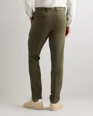 Quince Quince | Men's Ultra-Stretch 24/7 Smart Chinos Slim in Bayberry Olive — Men Autumn green Trousers & Chinos