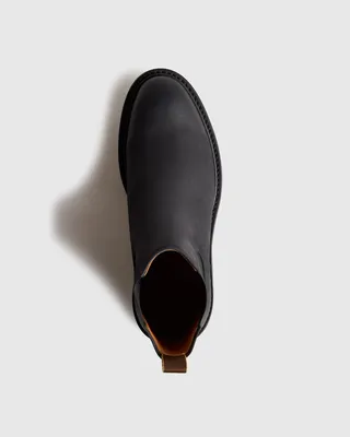 Quince Quince | Men's Rugged Leather Lug Sole Chelsea Boot in Matte Black — Men Winter black Accessories