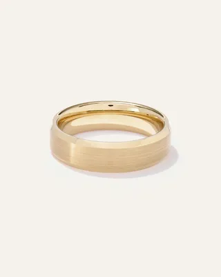 Quince Quince | Men's Tungsten Carbide Brushed Beveled Edge Band Rings in 14K Gold Plated — Men Autumn gold Jewelry