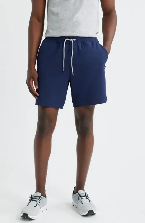 johnnie-O johnnie-O Jumpin Rib Shorts in Navy — Men Winter navy Shorts