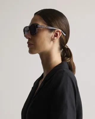 Quince Quince | Ibiza Polarized Acetate Sunglasses in Amethyst Tortoise with Grey lens — Unisex Winter black Sunglasses