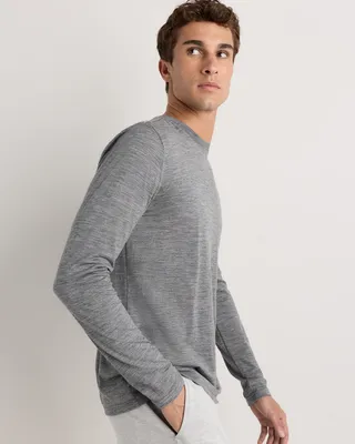 Quince Quince | Men's 100% Merino Wool All-Season Long Sleeve Base Layer T-Shirt in Heather Grey in Heather Grey — Men Summer Activewear