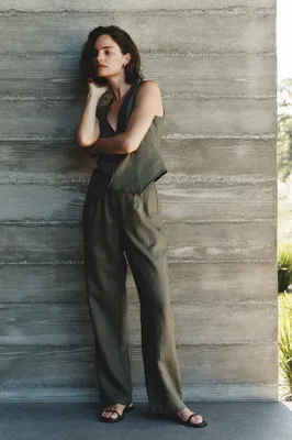 Quince Quince | Women's 100% European Linen Pleated Trouser in Bayberry Olive — Women Autumn grey Trousers & Chinos