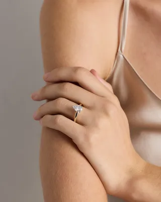 Quince Quince | Women's Lab Grown Diamond Pear Comfort Fit Engagement Ring 1.5ct in Yellow Gold — Women Spring gold Accessories
