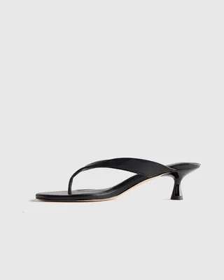 Quince Quince | Women's Italian Leather Thong Kitten Heel Sandal in Black — Women Winter black Accessories