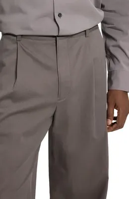 Theory Theory Relaxed Pleat in Moonsoft Cotton Blend Pants in Morel — Men Autumn grey Pants