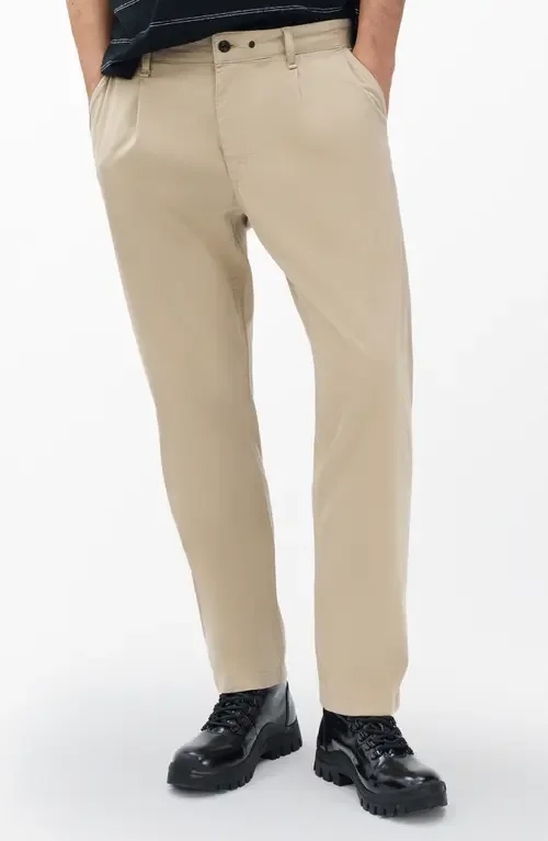 rag & bone rag & bone Evan Trim Fit Pleated Stretch Cotton Chinos in Light Khaki — Men Autumn beige Pants