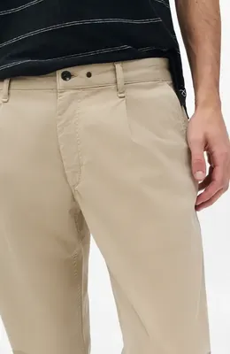 rag & bone rag & bone Evan Trim Fit Pleated Stretch Cotton Chinos in Light Khaki — Men Autumn beige Pants
