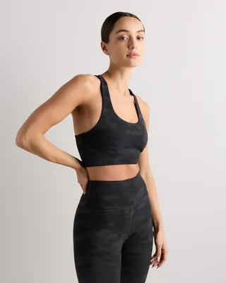 Quince Quince | Women's Ultra-Form Scoop Neck Longline Bra in Black Camo — Women Winter black Sports Bras