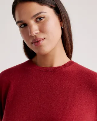 Quince Quince | Women's Mongolian Spring Cashmere Crewneck Sweater in Crimson — Women Winter burgundy Sweaters & Knits